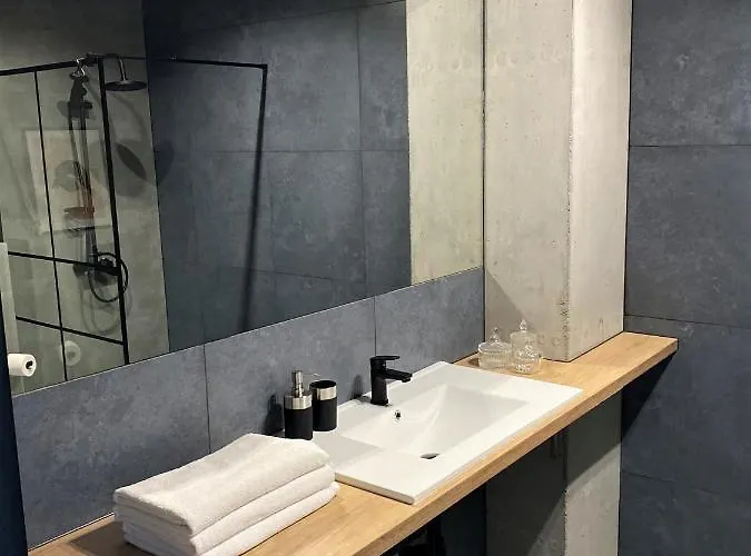 - Sokolska 30 Towers